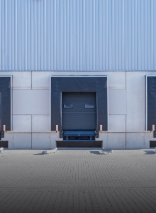 bodega asegurada con seguro empresarial para protección de inmuebles y mercancía